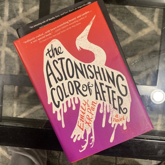 📚- The Astonishing Color of After - Picture 1 of 1
